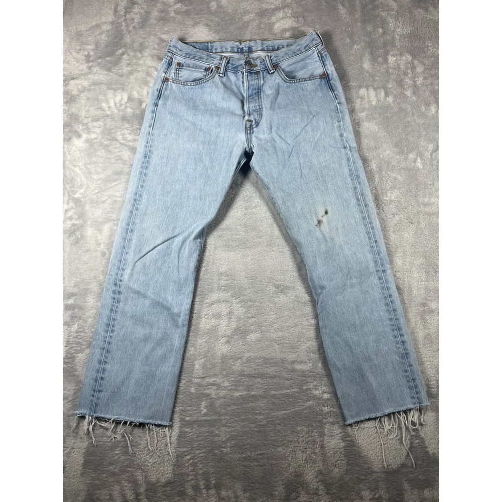 Levis 501 Original Fit Womens Jeans Size 32x30 Button Rugged Look 100% Cotton
